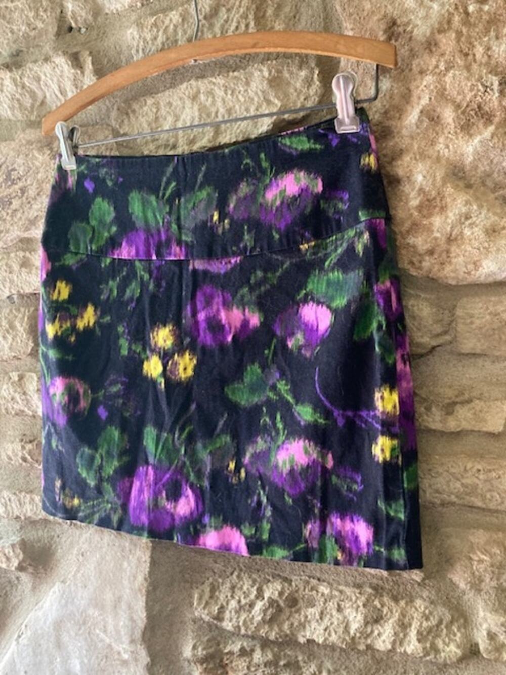Forever 21 Black and Purple Floral Brush Stroke Mini Skirt - M